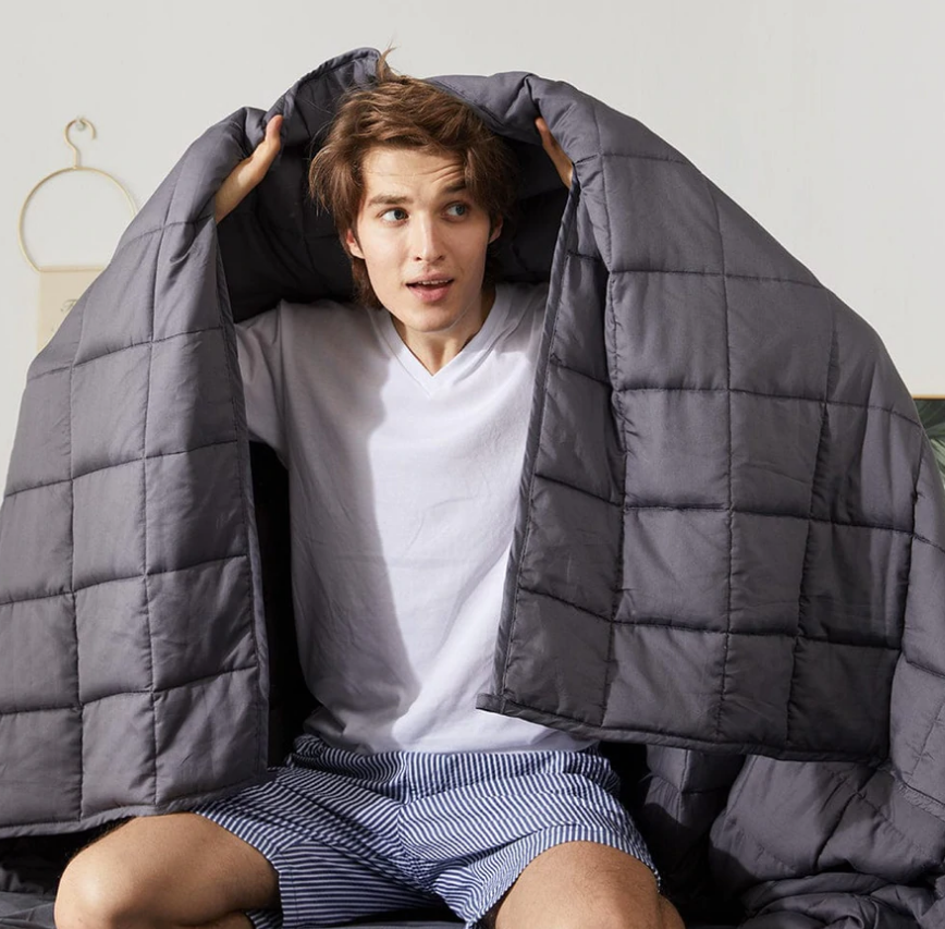 6 Unexpected Health Benefits of Weighted Blankets