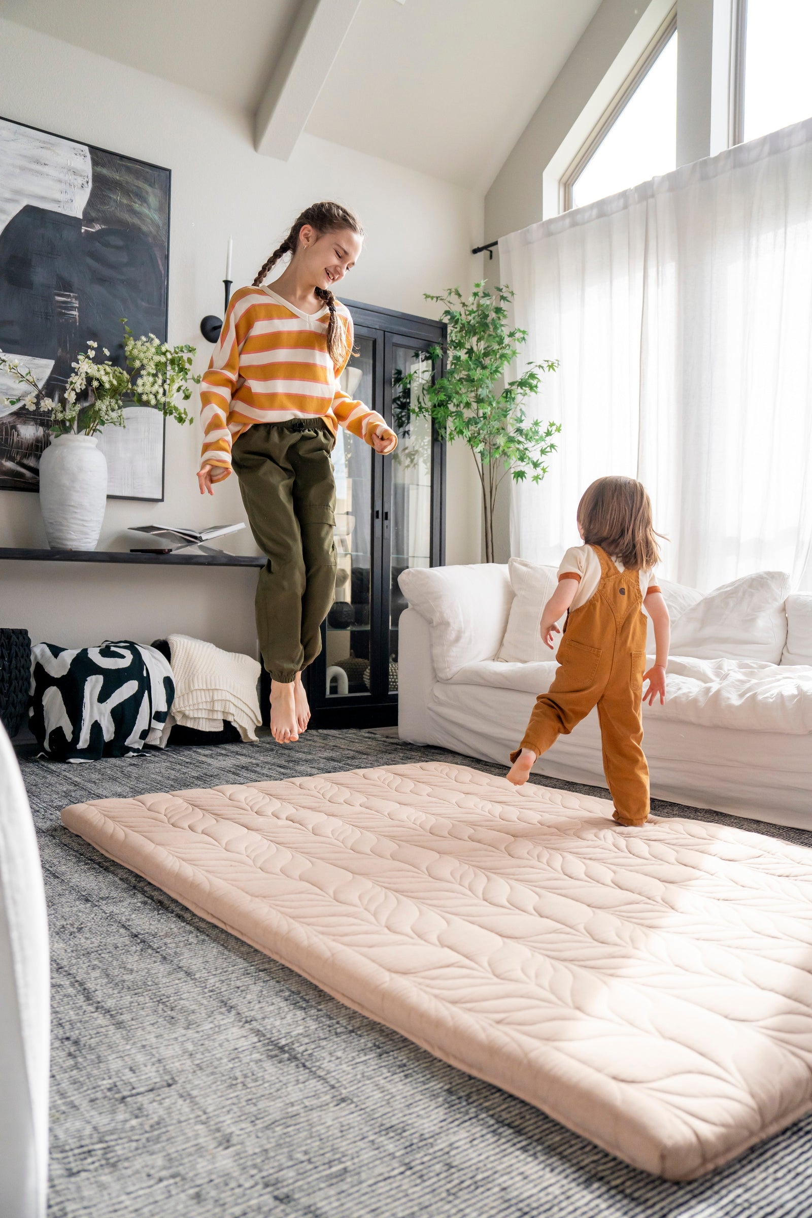 Tufted vs Non-Tufted Mattress: Which One is Better for Your Sleep?