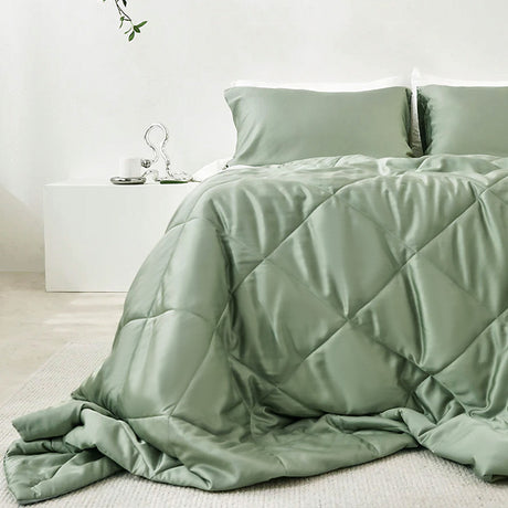 Oversized Bamboo Cooling Comforter -Green & Gray