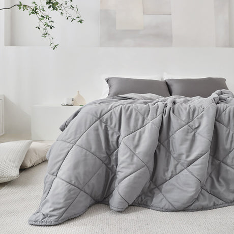 grey-cooling blanket- zonli- bedroom